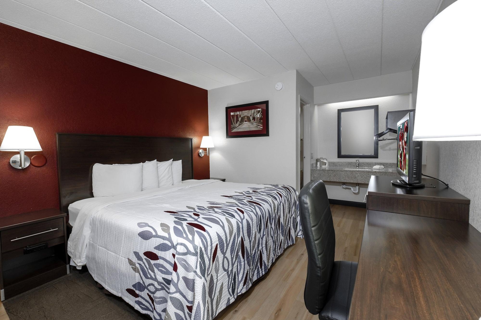 Red Roof Inn Bloomington - Normal/University Exterior photo